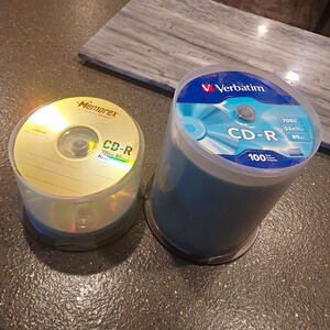 Verbatim CD-R Recordable Discs 100 plus More 2 Cake Box 700MB 52x 80 Min NEW